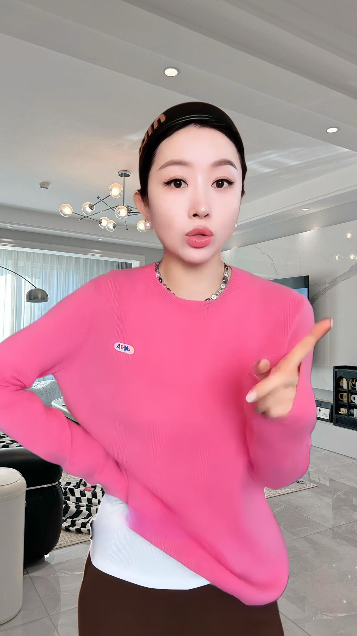 杨圣坤2025新品女士100%山羊绒糖果色百搭圆领纯色针织衫SL259219#美出高级感 #高级感穿搭