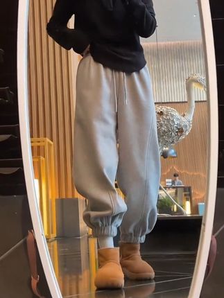 #入秋穿搭 #休闲风 #百搭神裤 #个性穿搭 #极简穿搭