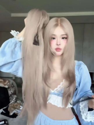 假发仿递针奶茶棕大头皮中分高层次浅色系长直发 【可以免戴发网的假发·布蕾奶茶中分】仿递针奶茶棕大头皮自然假发#假发 #一个发型拯救一张脸 #换个发型换个人 #假发补发 #假发源头工厂 @DOU+上热门 @巨量创意 @DOU+好生意