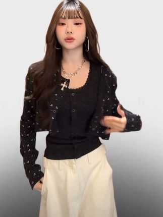 虽然我长得一般但我穿搭不一般 ,挑战中式美学穿搭天花板 #辣妹穿搭 #韩系穿搭 #春秋穿搭 #虽然我长得一般但我穿搭不一般 #挑战中式美学穿搭天花板