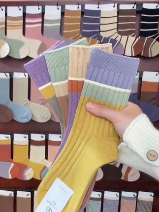 星动袜子女中筒袜秋冬女士棉袜吸汗透气小清新条纹百搭学生女袜#记录真实生活 #潮袜推荐 #中筒袜 #哎呦喂你袜子真好看 #袜子