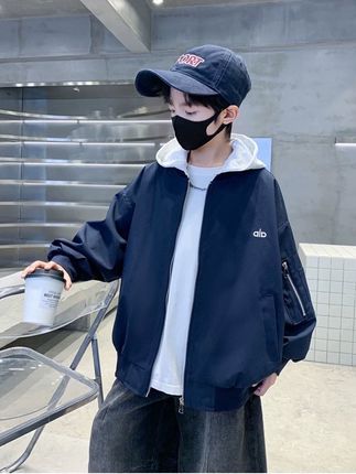 超时尚的韩版夹克外套,潮流酷帅~男童秋季韩版棒球服帅气连帽假两件字母休闲外套#男童外套 #棒球服 #潮酷男孩 #秋冬新款 #高品质童装