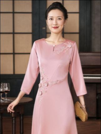 #年轻时尚妈妈婚宴礼服#优雅气质 #时尚气质穿搭 #好身材好气质 #高端大气