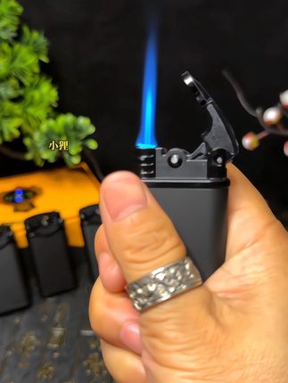 #防风打火机 #打火机 #创意打火机 #烟民看过来 #男人简单的快乐