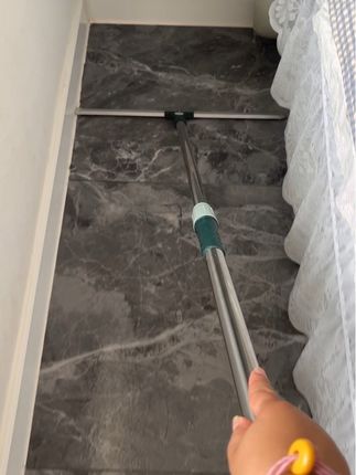 只有用过魔术扫把才知道它有多香,干湿俩用,还可以拖地,#清洁神器 #好物推荐🔥 #魔术扫把