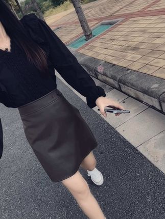 “ 人根本不需要用力走向任何人,亲人、爱人、朋友都不例外,你只需要用力走向自己,爱自己才是终生浪漫的事…”#穿搭 #谁穿谁好看 #遮肉显瘦 #时尚减龄