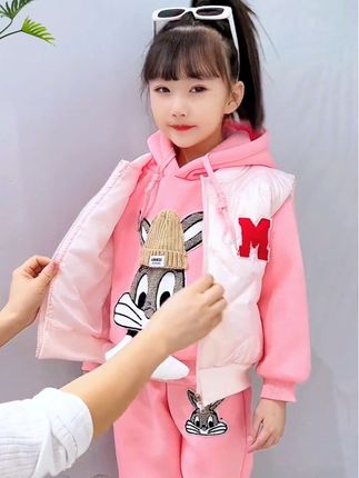 #生女儿就是用来打扮的 #萌宝潮童穿搭 #女童套装