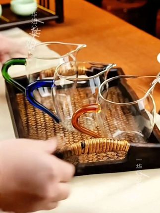 企鹅公道杯,功夫茶具配件,茶海,分茶器茶漏,加厚玻璃耐热过滤器#企鹅公道杯 #功夫茶具 #茶海 #茶漏 #加厚玻璃公道杯