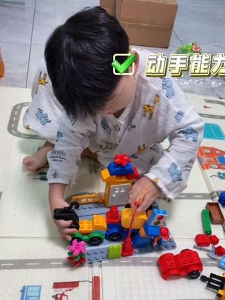 我也不想买,孩子太喜欢了,就是这个工程车积木#早教益智玩具 #玩具 #宝妈分享 #儿童玩具 #每日分享