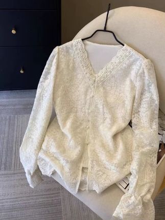 名媛风重工钉珠蕾丝衬衫女早秋喇叭长袖v领衬衣法式小资上衣