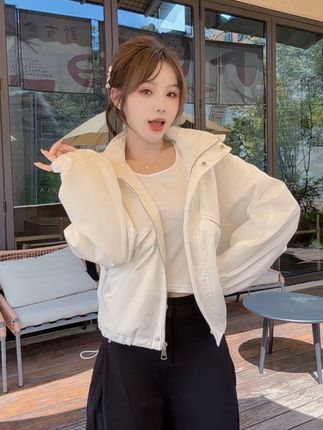 #高级感穿搭 #显瘦穿搭 #冲锋衣#工装裤 #品质女装