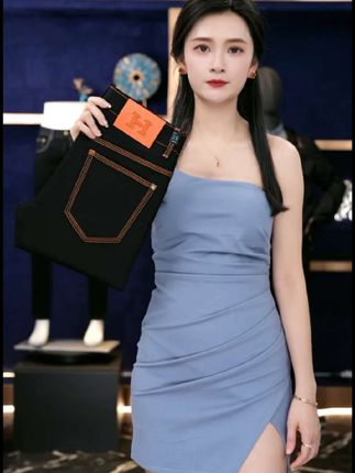 【三本针不掉色】夏季新款纯黑男士修身弹力小直筒牛仔裤时尚百搭#百搭神裤 #穿出高级感 #高档大气上档次 #性价比超高 #爆款热卖中