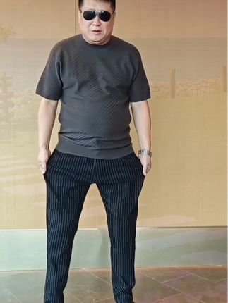 男士大码时尚百搭秋季潮流轻奢条纹透气商务休闲裤轻奢大码男装#男士穿搭#宽松版型#商务休闲#潮流时尚#秋季新款