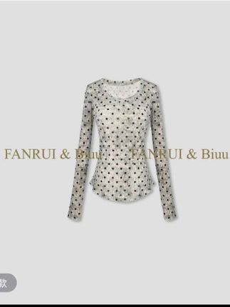 百搭单品FANRUI「幻影波尔」银葱混纺波点上衣,让你轻松驾驭各种场合!#波点上衣#时尚百搭宽松显瘦#新款上新#时髦穿搭#潮牌女装