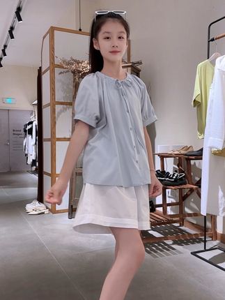 女人嘛!这辈子一定要有一个女儿,不然你都不知道,原来我的女儿这么漂亮,评论区可以晒晒自己的闺女哦#夏季穿搭 #甜美穿搭