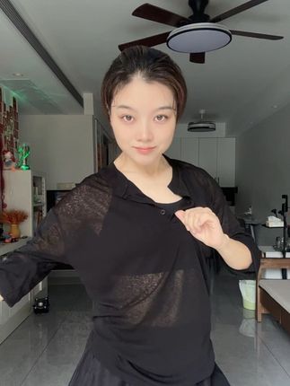 谁能拒绝Beyand的歌呢#抖音潮流舞蹈地图 #卡点舞 #慢摇 #女生帅起来