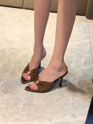 #夏季凉鞋 #高跟凉鞋 #仙女鞋 #尖头高跟鞋 #爆款美鞋