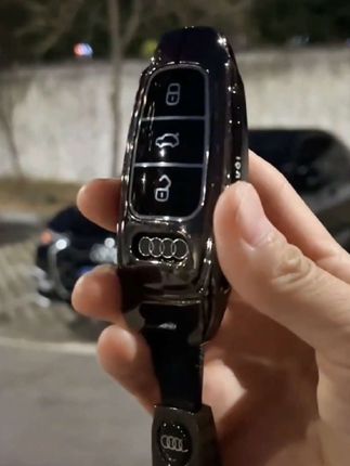 简约帅气的钥匙壳#汽车钥匙套 #汽车用品#钥匙保护套 #奥迪