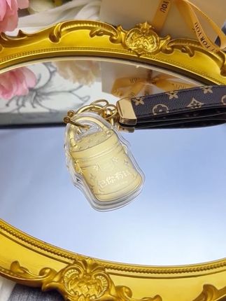 哇!这个包包太好看了,足足3个9的小挂饰#强烈推荐 #我又心动了 #仙女必备 出门追着被要链接,现在有活动哦