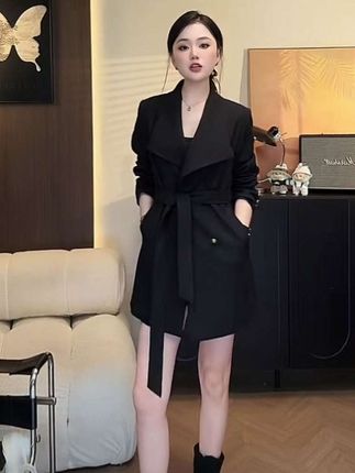 【小A专属】2025新款爆款洋气秋季女装时尚气质显瘦轻奢风衣外套女#秋季穿搭 #中长款风衣外套 #洋气减龄 #气质轻熟风 #显瘦穿搭