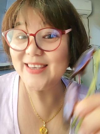 #保护眼睛从我做起 ,高清老花镜超轻女士花镜女款时尚护目眼镜黑框中老年