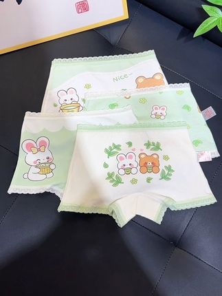 立秋后转凉了,该把女儿的内裤换成舒服的棉质面料了,都是女孩子喜欢的图案,女儿太爱了#女童短裤 #女童内裤 #贴身衣物 #纯棉内裤 #在抖音入手的好东西