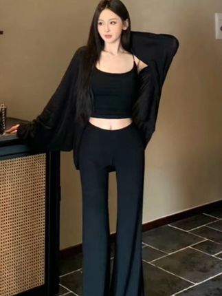 #上热门 松弛感三件套女吊带背心针织开衫微辣休闲裤修身套装#点击商品橱窗进店购买 #遮肉显瘦 #修身显瘦 #套装三件套