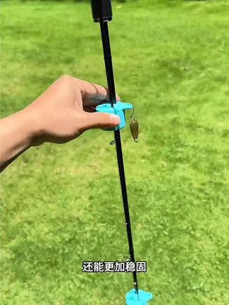 三步搞定你的路亚竿收纳,一卡一扣一挂钩完美收纳路亚竿,高密度软硅胶也不怕竿子刮花#路亚 #束竿球 #束竿带 #路亚竿收纳 #路亚翘嘴