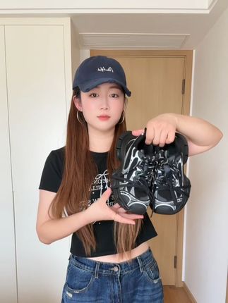 国庆假期穿什么舒服又好看🤔 老爹鞋感觉如何#ootd穿搭 #百搭鞋子 #老爹鞋女