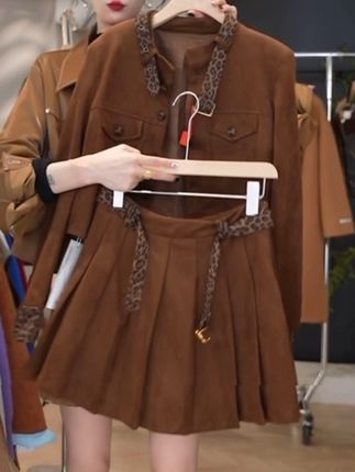 #轻奢女装 #高级穿搭 #春秋穿搭 #气质两件套 #洋气减龄
