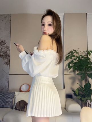 喜欢就全款拿下#衬衫穿搭 #百褶裙