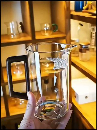 加厚耐热玻璃月牙过滤分茶器简约公道杯大容量绿茶杯#家用木把公道杯#分茶器#茶器#茶具好物推荐 #超便宜超划算