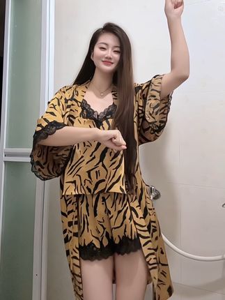 我总是一个人从午夜到清晨 #孤身摇