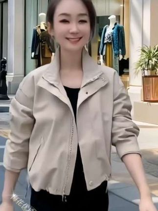 #时尚女装穿搭 #外套穿搭 #早秋贵气感穿搭 #被秋日氛围感穿搭 #早秋穿搭公式来了