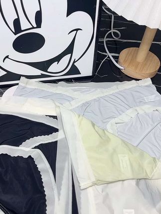 怀孕后每天要换好多次小裤裤,打个喷嚏都要换一下!怕突然不够穿,又回购了4条#孕妇内裤,这款我都穿了3个月了,不会勒到宝宝#孕期囤货