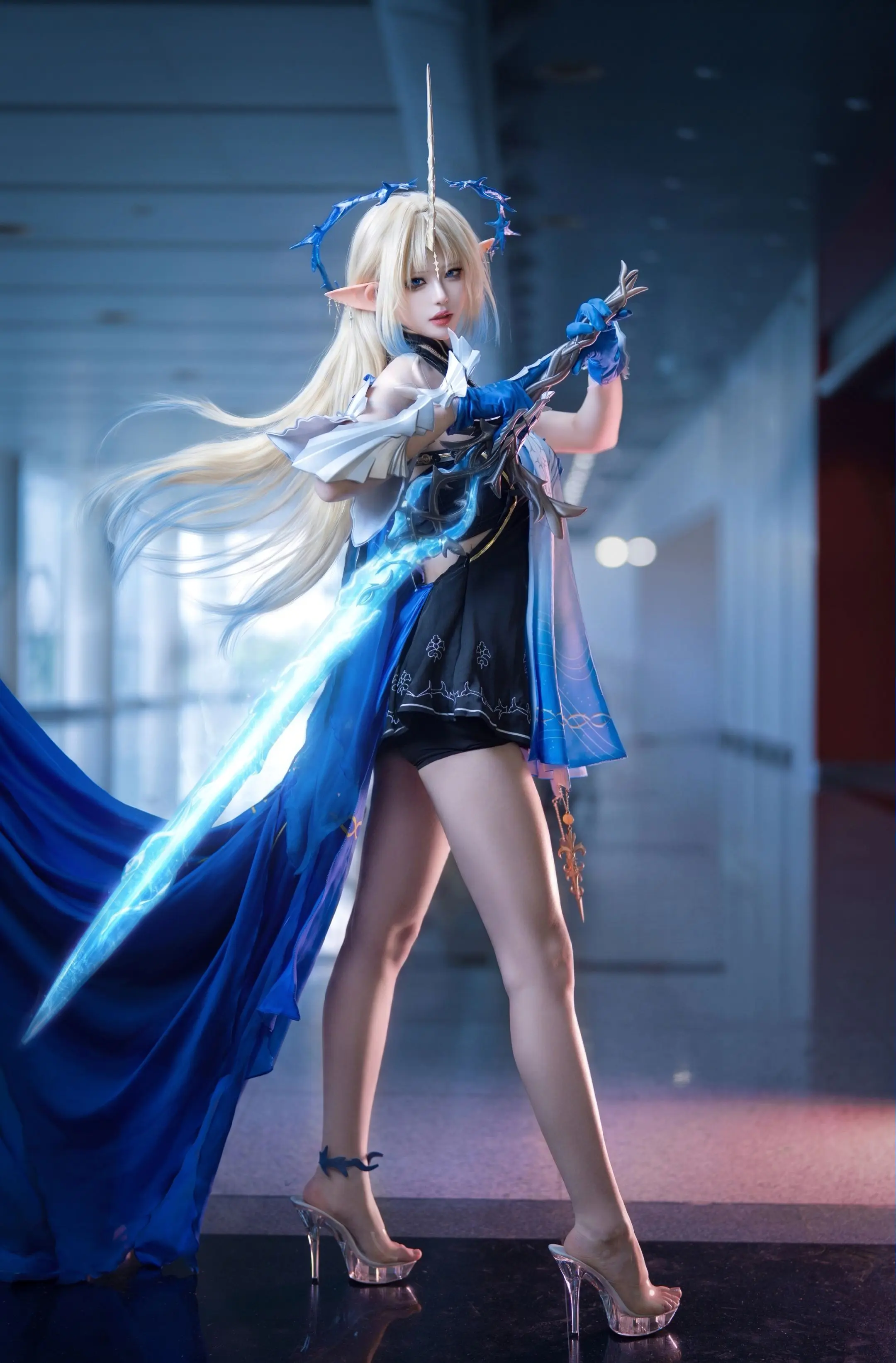 依旧圣女。#鸣潮 #鸣潮cos #卡提希娅 #大卡提希娅 # - 抖音