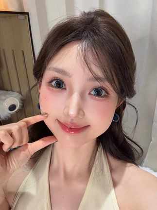 这只红茶色真的很贵气肤白貌美孟子义同款嘴巴#口红试色 #这也太好看了 #美出高级感 #修饰脸型 #高级感
