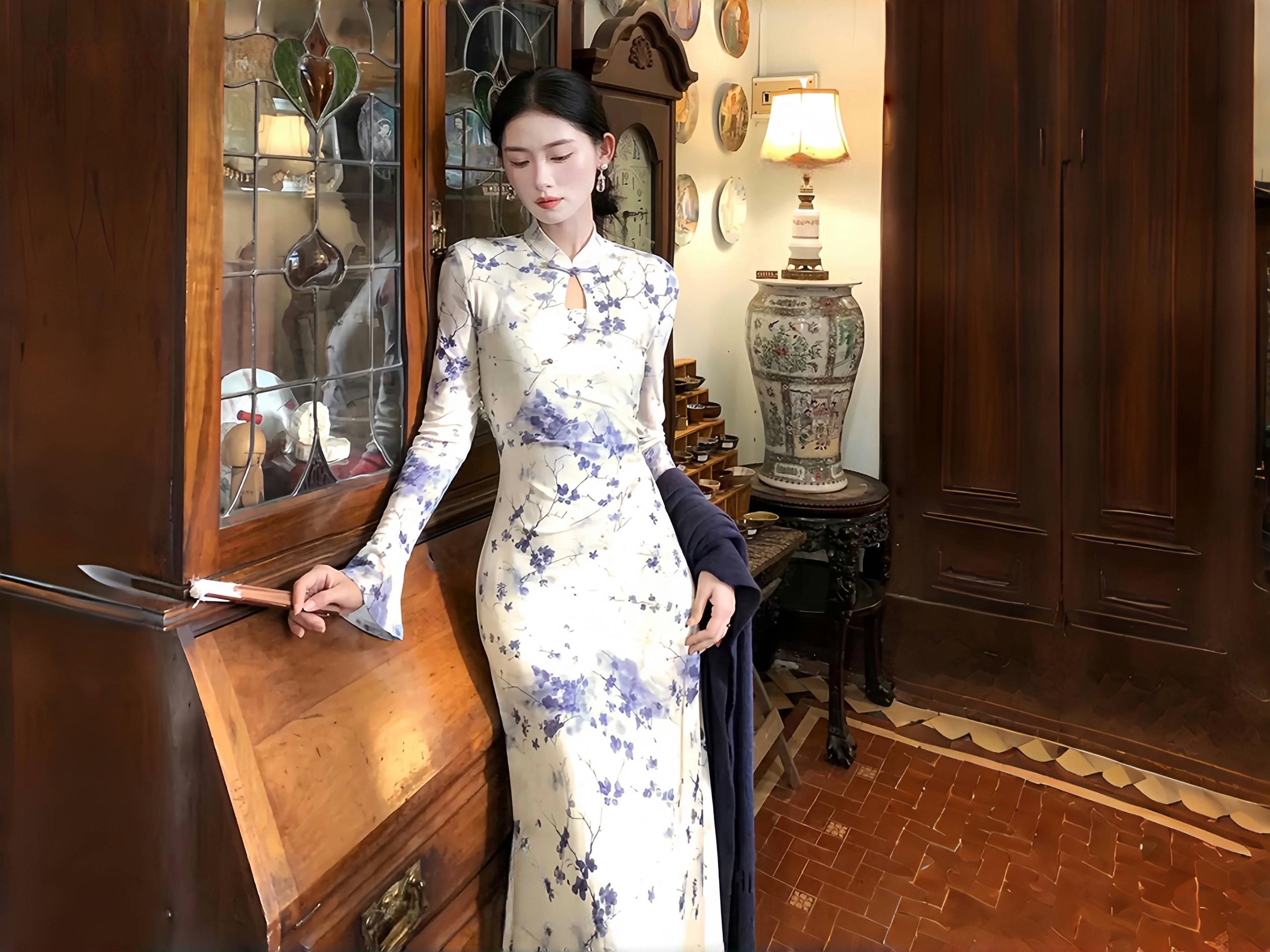 海压竹枝低复举,风吹山角晦还明。#东方美学 #强烈推荐 #每日分享 #一套好的衣服可以让你不动声色的美 #高级感穿搭
