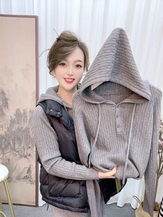 #连帽衫 #韩系穿搭 #简约穿搭 ##无限回购的宝藏单品 #今天穿什么衣服