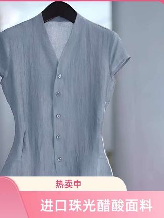 进口珠光醋酸 不透肉 V领收腰薄款舒适短袖衬衣夏日凉爽女士衬衣#女士衬衣 #夏日凉爽短袖#醋酸女士衬衣#爆款热卖中 #好物推荐🔥