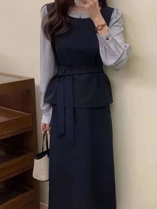 秋季新款韩系女洋气减龄百搭显瘦时尚套装长裙两件套#两件套 #穿出高级感 #简约大气 #减龄穿搭