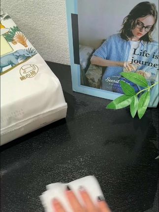 悬挂底抽超方便,干湿两用洗脸巾超柔软。