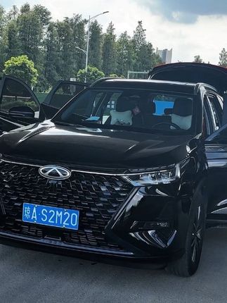 自己动手更换一下空气滤芯和空调滤芯,这样又能省下一笔银子#空调滤芯 #汽车好物 #奇瑞 #强烈推荐 #汽车知识