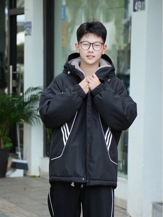 天气一下降温了,看看这款加绒加厚外套,保暖有型,舒适透气#男装外套 #加绒加厚外套 #秋冬新款