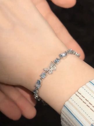 铜合金锆石手链 VIVIWELL冰蓝蝶踪 蝴蝶蓝钻手链女轻奢小众手饰#手链 #首饰