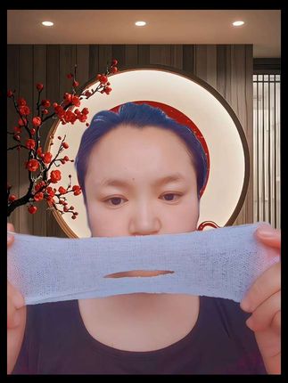 #护肤#平价好物#变美#湿敷#热门  湿敷能够快速迅速补充充足的水分√让皮肤更加水润有光泽√