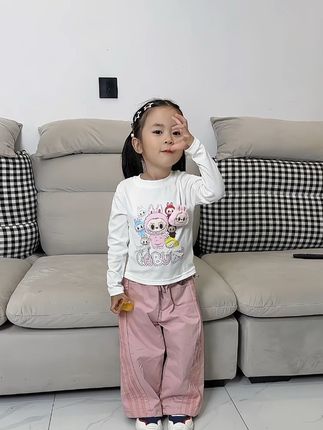 只有做了父母的才认可这段话吧 你“浇不浇”庄稼 都会长大 你“教不教”孩子 都会长大 但是 “收成”绝对不一样 无论几个车轮 都得同向发力 最终 才能到达 真正目的地 若想“静待花开” 前提条件是“用心浇灌” 而不是 两手一摊#女宝穿搭 #萌宝穿搭 #骗你生娃系列 #骗你生女儿可盐可甜 #生女儿就是用来打扮的