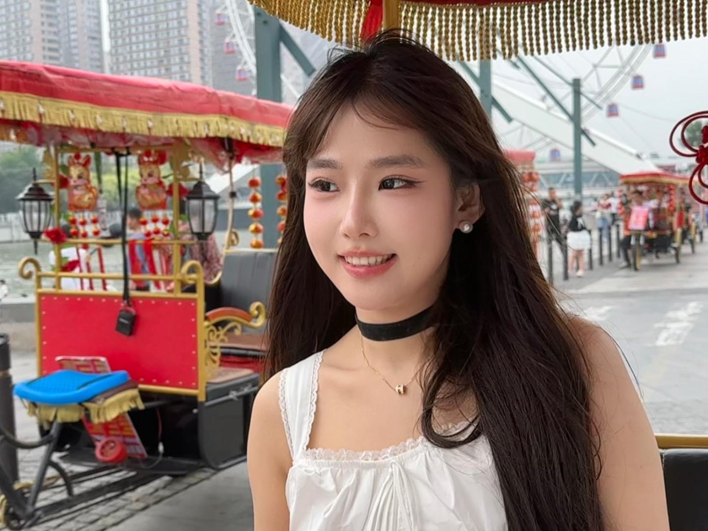 我有好多吊图配这个吊歌 #抽象艺术 #原相机无美颜 #拍照 #live #生动