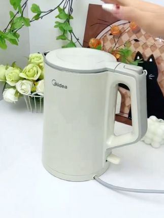 这个电热水壶真的太实用了!简约设计,大容量还保温,出门旅行带上它超方便。✨ #电热水壶 #居家好物