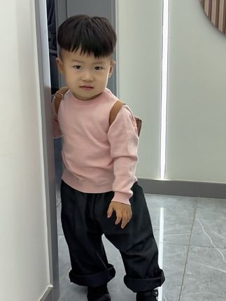 每天拿着手机对着你拍 内存每天都在提醒我已满 可是每一张我都不舍得删#日常分享 #穿搭#人类幼崽 #宝宝穿搭 #带娃